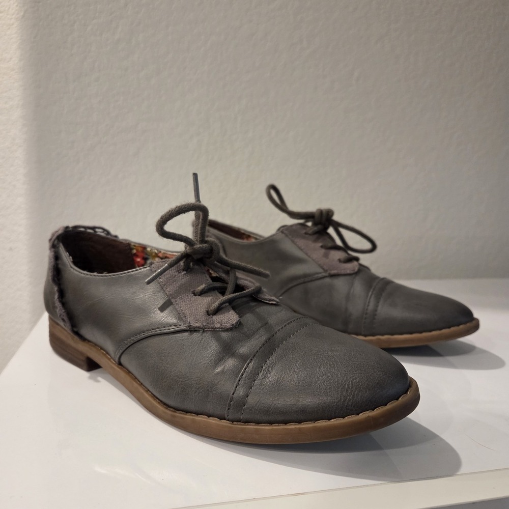 Sugar Brand Women's Oxford Style Lace up Shoe Size 6.5 M Dark Gray